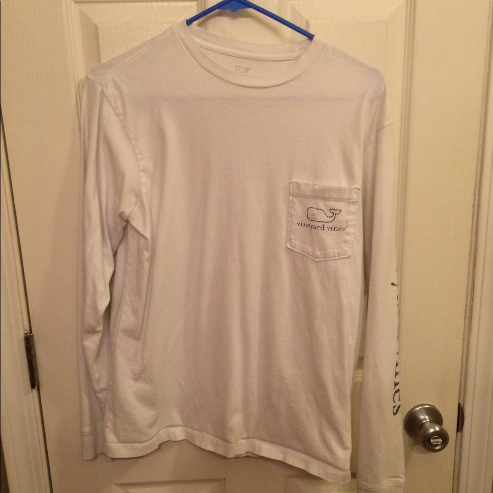 White Long sleeved Vineyard Vines shirt